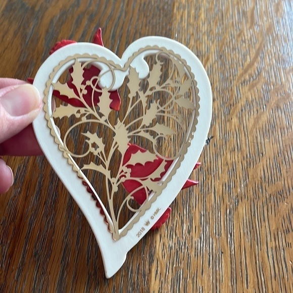 Hallmark keepsake our first Christmas together 2018 inbox - Picture 6 of 8